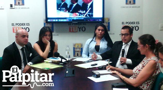 Rueda-de prensa-falso-cirujano1