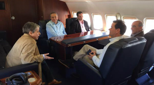 Foto: Cortesía @JuanManSantos. En su cuenta de Twitter, el presidente Santos confirmó el viaje del equipo de negociadores.