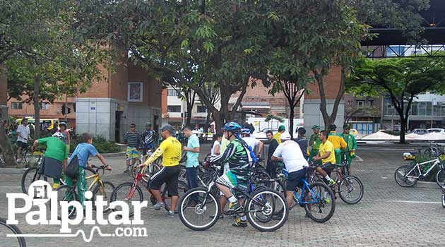 Homenaje_ciclista_El_Palpitar