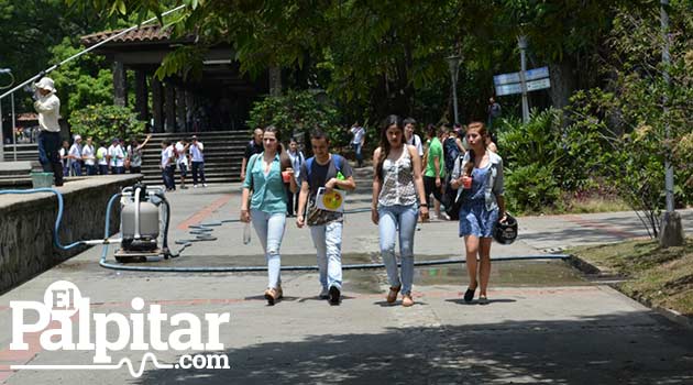 Estudiantes_udea_El_Palpitar