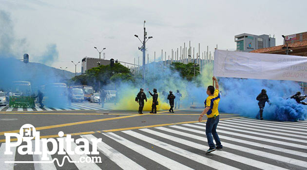 galeria-disturbios-marcha-comerciantes2