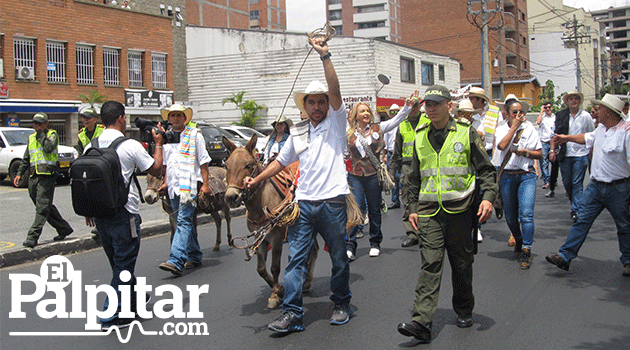 marcha_caballistas_medellin