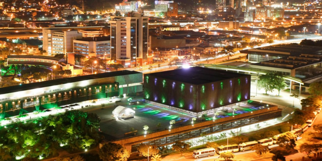 Plaza_Mayor_Medellín