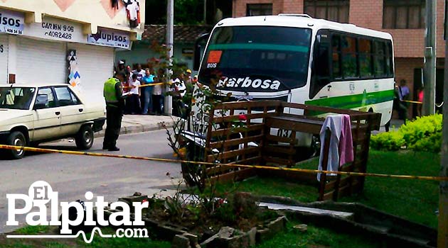 muerto-bus-barbosa-cortesia