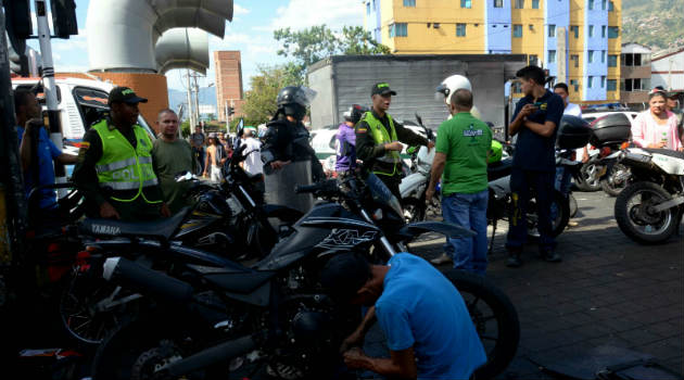 operativo_motos_policia_los_puentes