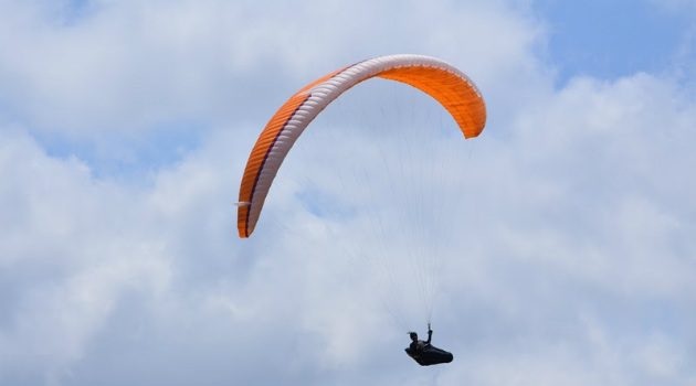 parapente_cielo_paracaidas