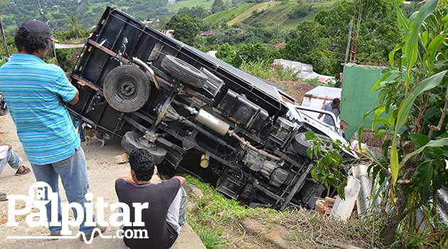 Accidente-camion-Barbosa1