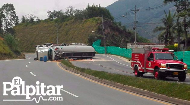 Camion-volcado-Caldas2