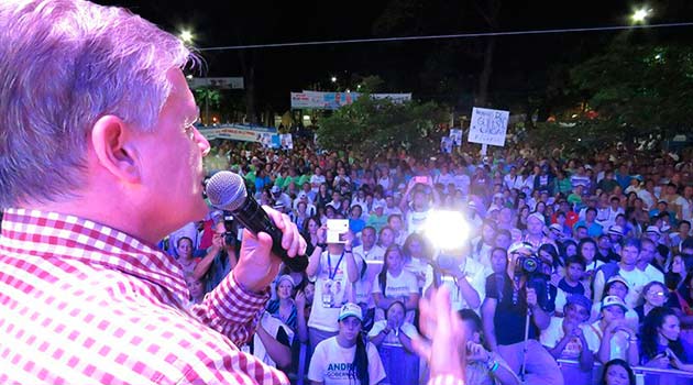 Cierre-de-campaña-Juan-Carlos-Velez