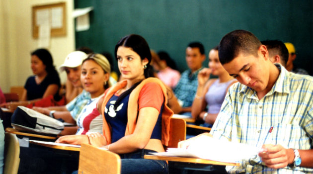 becas para estudiar tecnologías