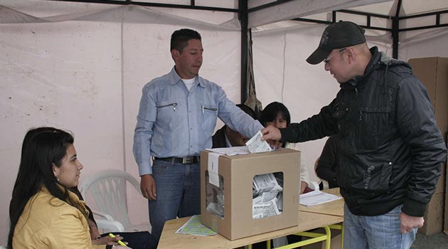 Jurados_Votacion1_El_Palpitar