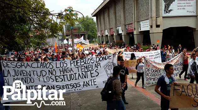 Manifestacion-UDEA-4