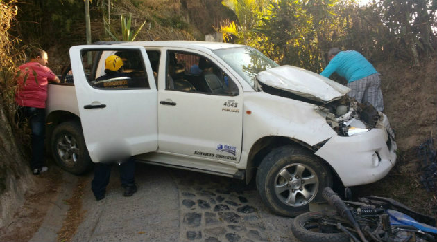 accidente_moto_guarne_camioneta