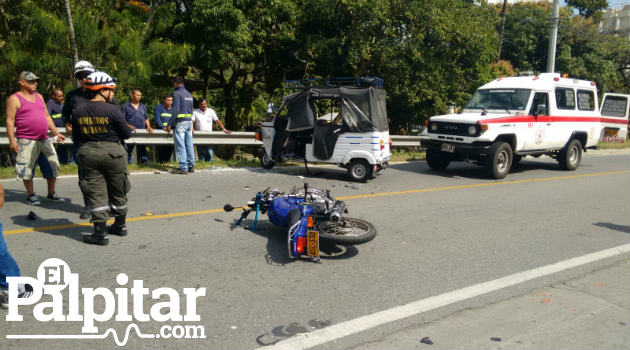 accidente_motocarro_moto_barbosa2