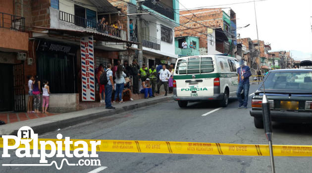 Un barbero identificado como Yefry Holguín Castaño, de 29 años de edad, fue asesinado en la tarde de este jueves 14 de enero en el barrio Castilla.