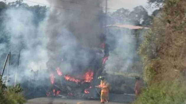 Autodefensas_Gaitanistas_Tarso_Bus3