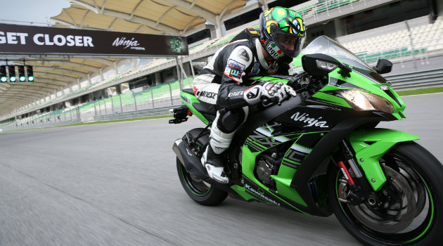 Moto_Kawasaki_Ninja (3)