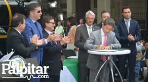 Firma_Ferrocarril_Antioquia_Palpitar2