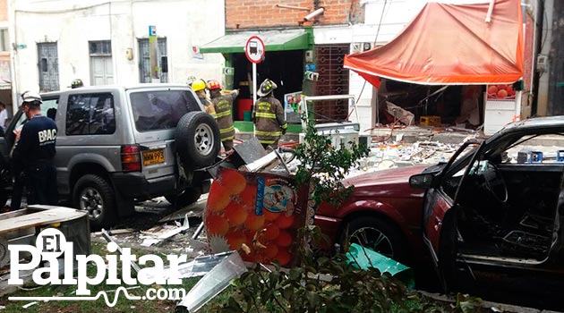 incendio_belen_bomberos_ambulancia4