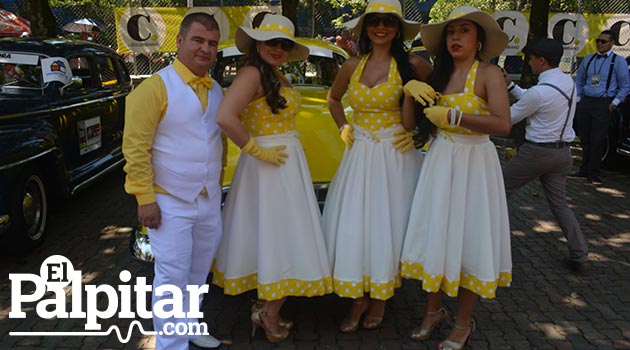 Desfile_Autos_Clasicos1_2016_El_Palpitar