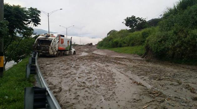 doble_calzada_lodo_inundacion