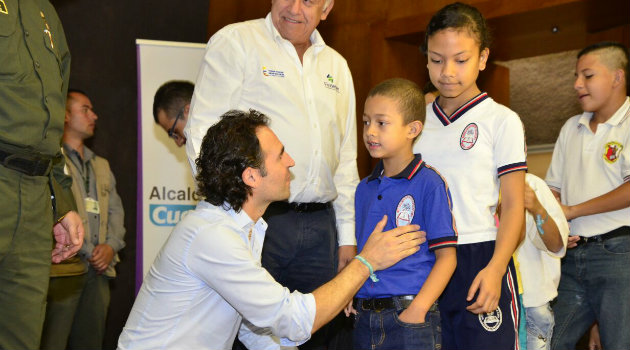 niños_estudiantes_federico2