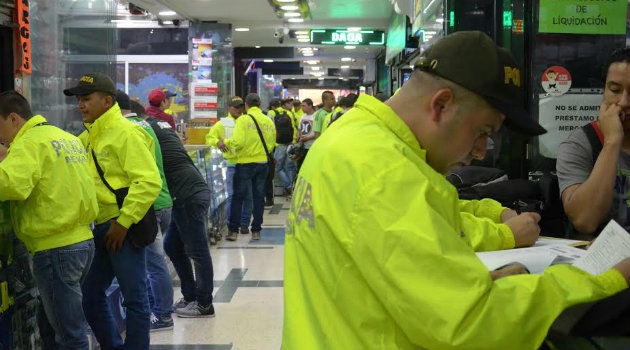 Autoridades inspeccionaron uno a uno los equipos. Foto: CORTESÍA.